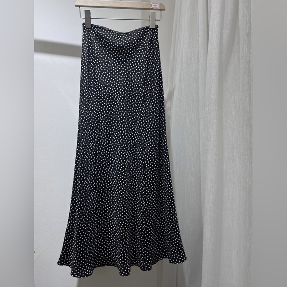 J CREW Pull-on slip polka dot skirt  NEW with tags - Picture 1 of 7